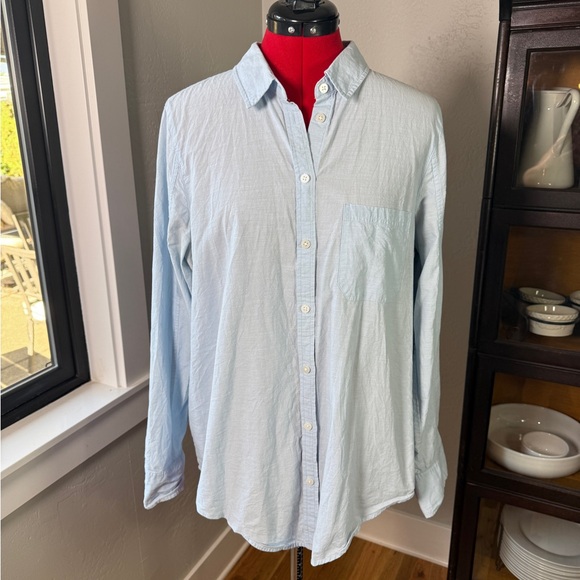 Athleta Chambray Long Sleeve Button Down Shirt Blue Stripe Back Size L - Picture 2 of 5